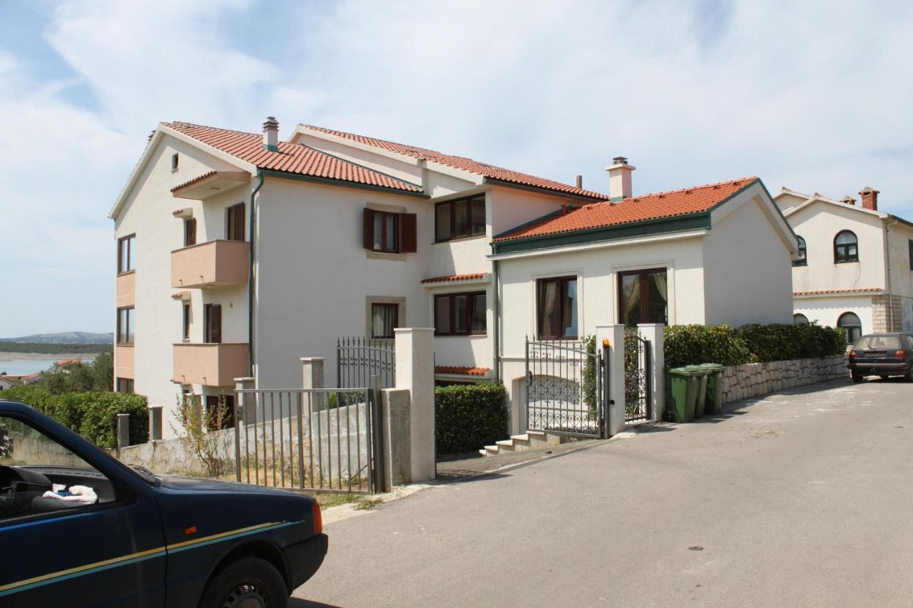 Family Friendly Apartments With A Swimming Pool Povljana, Pag - 244 Exterior photo